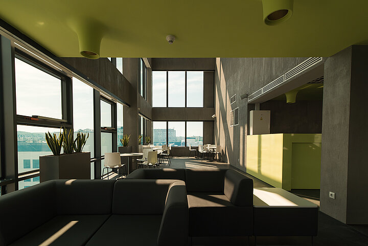 Kanapy i fotele w lobby